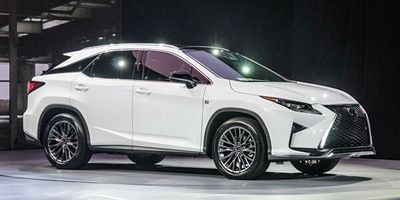 Lexus RX стал самым популярным премиум-автомобилем в России